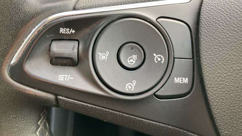 Vauxhall Grandland 1.2 Turbo Ultimate 5dr Petrol Hatchback